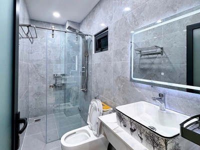 Giá full 2,35 tỷ - nhà mới 3 tầng 120m2 - đường rộng 7m - nội thất đầy đủ - Thủ Dầu Một 4