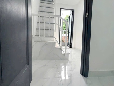 Nhà 3 tầng mới, nở hậu đường âu dương lân p3 q8. giá 2,38 tỷ tl 2