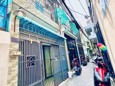 Nhà vị trí đẹp hẻm 125 nguyễn thị tần p2q8 2