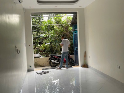 Chính chủ bán nhà 5 tầng mới xây   trung tâm khu ba la, hà đông   chỉ nhỉnh 150tr/m2 2