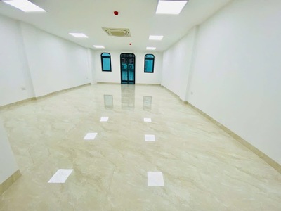 Tin thật 100  bán tòa vp kết hợp chdv tại kim mã - phân lô 2 ô tô tránh - dòng tiền 1,5 tỷ/năm 2