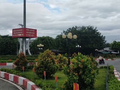Bán nhà trung tâm tp sóc trăng 222m2 có 2 mặt tiền thích hợp kinh doanh, mở văn phòng 4