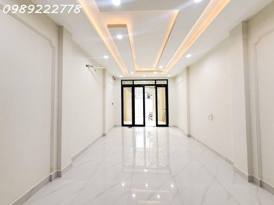 Vip p25   bình thạnh - giáp khu d - hẻm xe hơi đậu ngày đêm   70m2  4x17.5  - 4 tầng xây mới 100 - 2