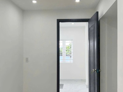 Nhà 3 tầng mới, nở hậu đường âu dương lân p3 q8. giá 2,38 tỷ tl 4