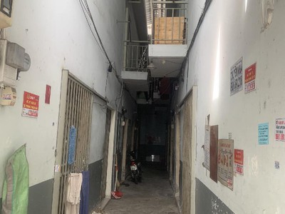 Nhà đẹp trịnh đình trọng   giáp quận 10   xe tải đậu trước nhà   ngang 4.5m chỉ nhỉnh 7 tỷ 2