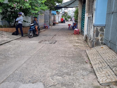 Cần bán gấp, lương văn can  p15, q8  dt: 106m2  4.5x 24  2t,2pn, 2wc chỉ 8.2 tỷ 1