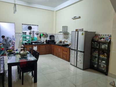 Cần bán gấp, lương văn can  p15, q8  dt: 106m2  4.5x 24  2t,2pn, 2wc chỉ 8.2 tỷ 3