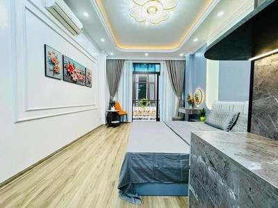 Bán nhà la thành ngõ thông, 37m2 mặt tiền rộng, 5 tầng giá chỉ 4,4 tỷ rất hiếm 1