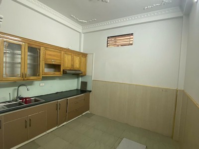 Tt cầu giấy - kinh doanh - lô góc-diện tích rộng - ở ngay - ô tô qua nhà 3