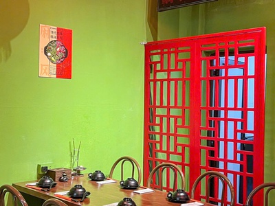 Mình sang nhượng nhà hàng mặt phố vũ phạm hàm 1