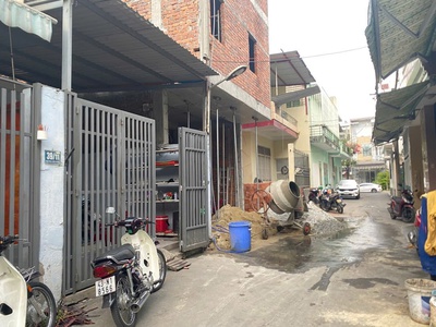 Cần bán nhà 2 tầng   kiệt ô tô 4m   trương chí cương   gần sông, thông 2 đường 1