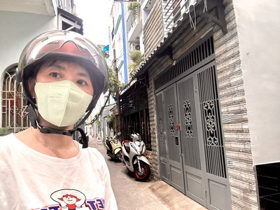 Nhà 4 tầng đoàn văn bơ cách vài căn ra mặt tiền vĩnh khánh- thông ra hoàng diệu, nguyễn tất thành, 0