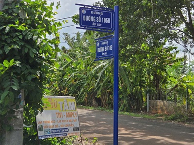 Chủ cần bán lô đất đường 79 long phước: 0