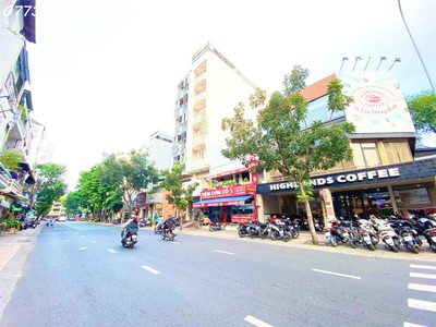 Bán nhà mặt tiền trung tâm quận 3   43a lý chính thắng 1
