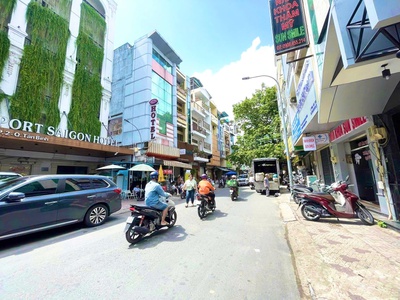 Bán nhà mặt tiền ngay chợ phạm văn hai   p.2, tân bình 0