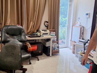 Bán nhà 3 tầng   vị trí đẹp   ngay trung tâm thủ đức  q2 cũ 3