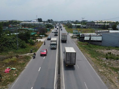 2400m2 đất vườn mặt tiền TL 824, xã Lương Hòa,Bến Lức, Long An giá 10,5 tỷ 2
