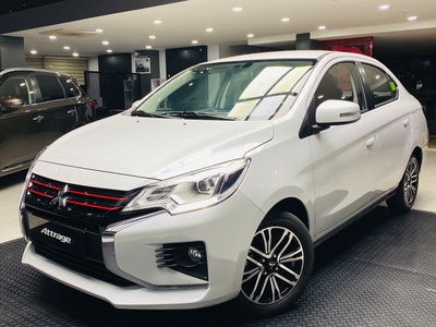 Mitsubbishi Attrage giá 419 triệu 2