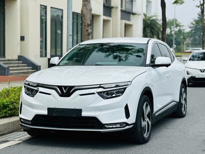 VF8 Eco 2022 Mua đứt pin SDI chạy 25.000km 2