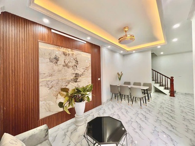 Nhà 5 Tầng Trung Tâm Hoàng Mai   Sổ Đỏ Cất Két   Chỉ Gần 6 Tỷ 0