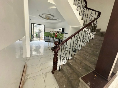 Bán nhà Mới xây siêu Sang trọng , Gần  Trường học, Gần chợ, Cách Tân Hương  200m ,Quận Tân Phú 1