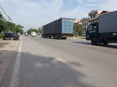 Mặt phố, kd, vỉa hè, 53m2, mt3.5m, 8.3 tỷ, đông anh. 2