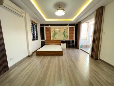 Bán nhà trích sài, view hồ tây, gần phố, ô tô đỗ cửa, 5 tầng nhà đẹp, chỉ 24 tỷ 1