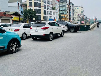 Hoa hậu mặt phố, q. hoàng mai 119m2, 9 tầng thang máy, dòng tiền hàng tháng 165 triệu 2