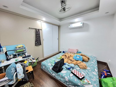 Bán nhà tập thể z gần đh bách khoa, kinh tế, xây dựng 100m2. giá: 4.3 tỷ 2