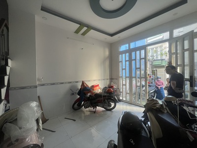 Hot, kẹt tiền bán gấp nhà lương văn can  p15, q8  dt: 108.1m2  7.7x 14m  4t, 8pn,6wc chỉ 7.25 tỷ 1