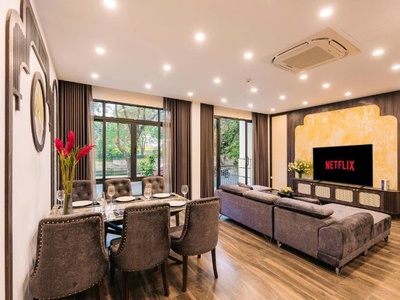 Bán nhà mặt phố trịnh công sơn, tây hồ - 130m  - mt rộng - vỉa hè ô tô tránh - 89 tỷ 2