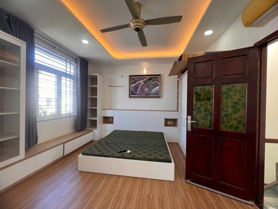 Bán nhà dt 56m , 3 tầng,  3pn, 3wc, q.9, thủ đức. sổ hồng giá  6.2 tỷ. 2