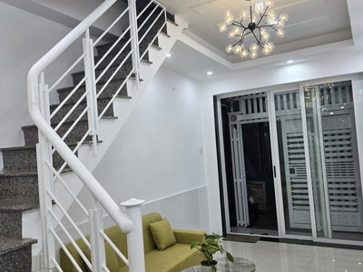 Nhà kiệt thẳng thông 60m ra mt lê duẩn, 34m2, 2 tầng sạch đẹp, 2.xx tỷ 0