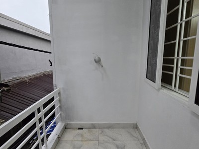 Nhà kiệt thẳng thông 60m ra mt lê duẩn, 34m2, 2 tầng sạch đẹp, 2.xx tỷ 1