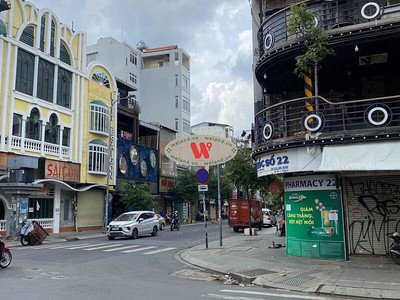 Bán nhà mtkd ngộp bank, hạ chào 10 tỷ, lý chính thắng, p7, q3, 205m2, 2 tầng, nở hậu. 4