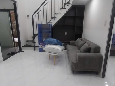 2.45 tỷ nhà cách mt hải phòng 50m, phía đối diện ga tàu, 44m2, ngang 5.5m, lửng đúc, sạch sẽ 4