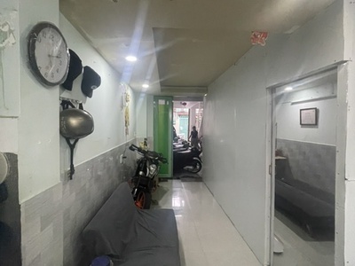 Nhà bán có sẵn dòng tiền cho thuê mỗi tháng- thiêt kế có 15 phòng đường đoàn văn bơ - khu dân cư 3