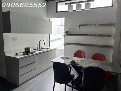3 tầng, mt lê thị tính, nhỉnh 4 tỷ 2