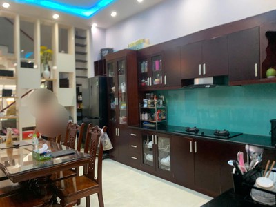 Bán nhà 70m , 4 tầng, 5pn, hxh phan đình phùng, 12 tỷ 0