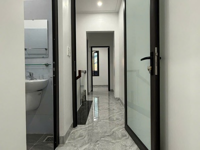 Nhà xây 3 tầng - độc lập - ô tô đỗ cửa - tiện ích đầy đủ - tại Kiến An 2