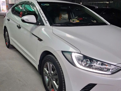 Bán Hyundai Elantra 1.6 AT 2018 Giá 415tr để lên đời 5