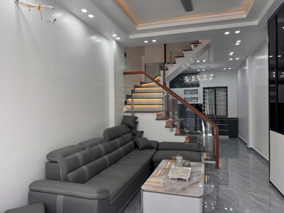 Bán nhà đường Hồ Sen Chợ Hàng 44m 4 tầng xây mới chỉ việc ở 4