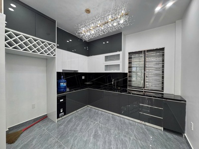 Bán nhà đường Hồ Sen Chợ Hàng 44m 4 tầng xây mới chỉ việc ở 8