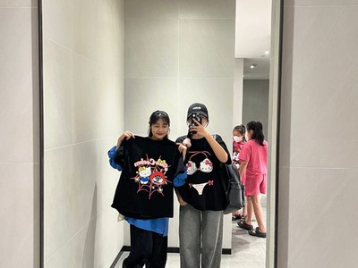 Áo thun nữ   Món đồ basic không thể thiếu trong mùa hè 0