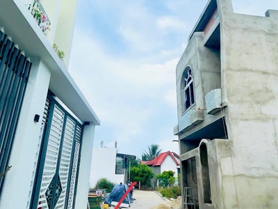 Bán đất diên lạc, khu dân cư lạc bình  giá: 930tr bao phí thuế 0
