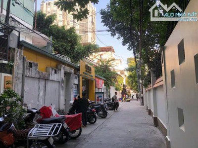 Bán nhà đường sang trọng ngô thời nhiệm,q.3 - dt: 9.1m x 25m - cn: 213 - hđt: 300tr - 90tỷ 1