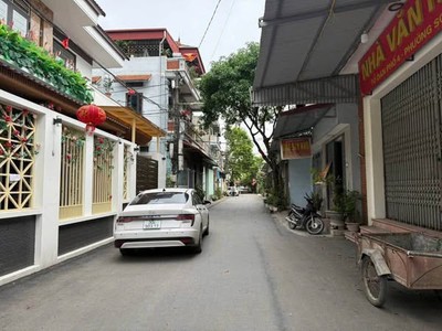 Cần bán 40m gần trường học quân y, sơn lộc, sơn tây, hà nội 2