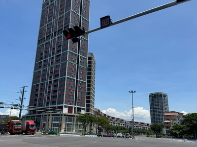 Biển nguyễn tất thành, nhà c4 kinh doanh, đang cho thuê, đối diện dự án khu thương mại tự do lấn 1