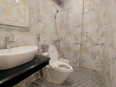 Bán nhà phố lê thanh nghị, hai bà trưng, 63m2, 5t, gần đh bkx, bv bạch mai, 3 gác đỗ cửa, mặt tiền 4