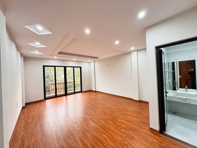 Bán nhà định công thượng   lô góc   thang máy    50m2 - 4m mt   15.8 tỷ 2